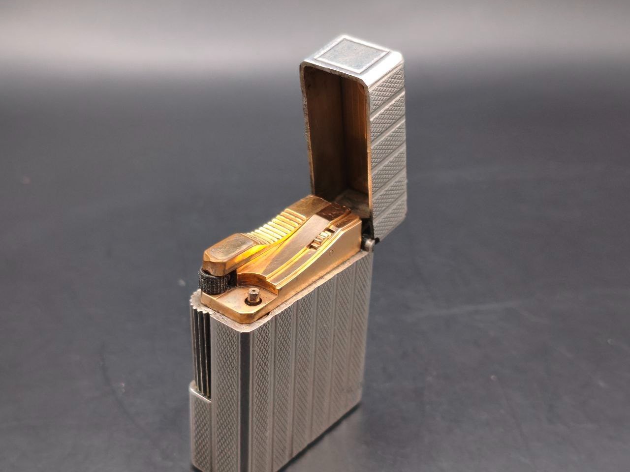 Vintage S.T. Dupont Line 1 Small Lighter – Silver Tone – Classic Pattern – Work