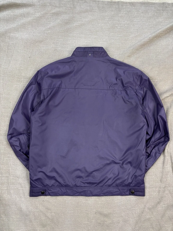 Jaqueta Yves Saint Laurent Masculina Tamanho Pequeno Roxa Vintage Logotipo Bordado Anos 90 - Imagem 4 de 4