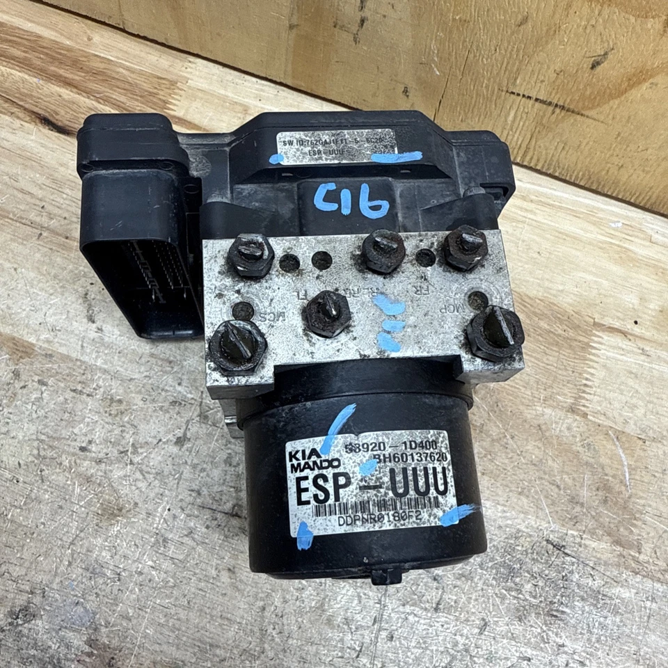 Kia Rondo 2007-2009 ABS Anti Lock Brake Pump Assembly 58920-1D400 Foto 2 de 4