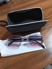 Unisex Stylish Sunglases With Case