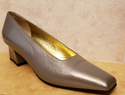 Paloma Women's Gray N Gold Inside Comma Pumps Heels Shoes Size 7 1/2 B