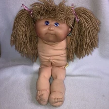 Mattel 1995 First Edition Cabbage Patch Kid Girl Blonde Yarn Hair Blue Eyes CK18