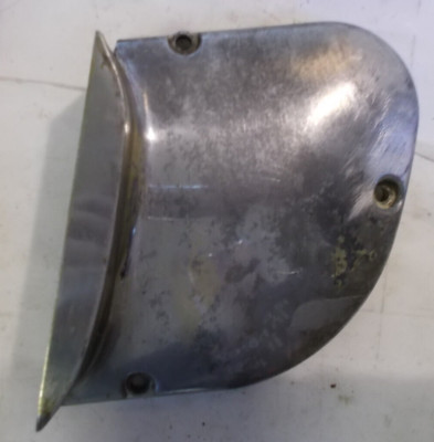 1972-77 Suzuki GT750 GT 750 Front Sprocket Cover OEM#11371-31000         (SU/B4)