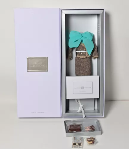 INTEGRITY TOYS LITTLE VINTAGE ENSEMBLE OUTFIT & ORIGINAL BOX ONLY  BRAND NEW