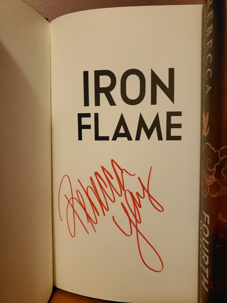 洋書 IRON FLAME - Rebecca Yarros Amazon.com: Iron Flame: 9780349437026: YARROS, REBECCA: Books