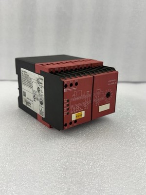 SCHNEIDER ELECTRIC XPS-AT XPSAT5110 24V SAFETY RELAY  TESTED (FAST SHIP)