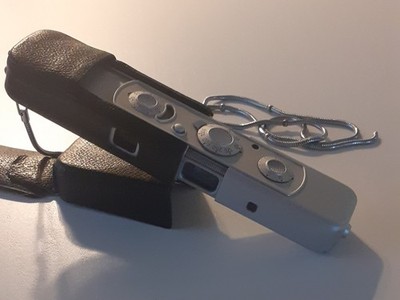 Minox C Spy Kamera in Ledertasche