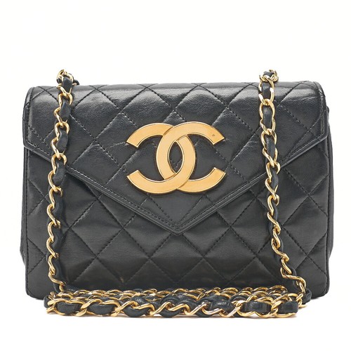 CHANEL Chain Shoulder Bag Matelass Lambskin Large Coco V Flap Black Gold Hardwar