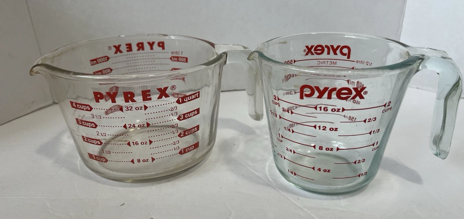 Vintage PYREX Glass Measuring Cups 2 Cup & 4 Cup Red Lettering USA Pair