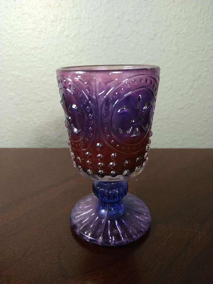 Candelabro de vidrio carnaval púrpura de 4,5" (¿o copa?) Fleur De Lis Foto 3 de 4