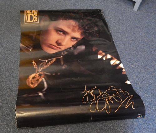 Lot of 7 Vintage New Kids on the Block Posters - Picture 3 of 6