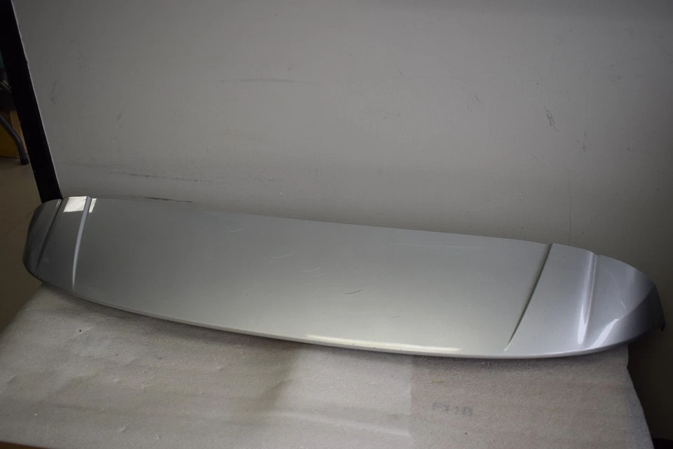 Alerón trasero Infiniti JX35 2013 OEM 96030-3JA0A Foto 2 de 4