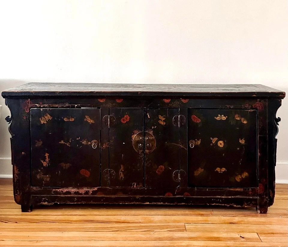 Aparador Shanxi siglo XIX | Antiguo lacado y tallado a mano Foto 3 de 4
