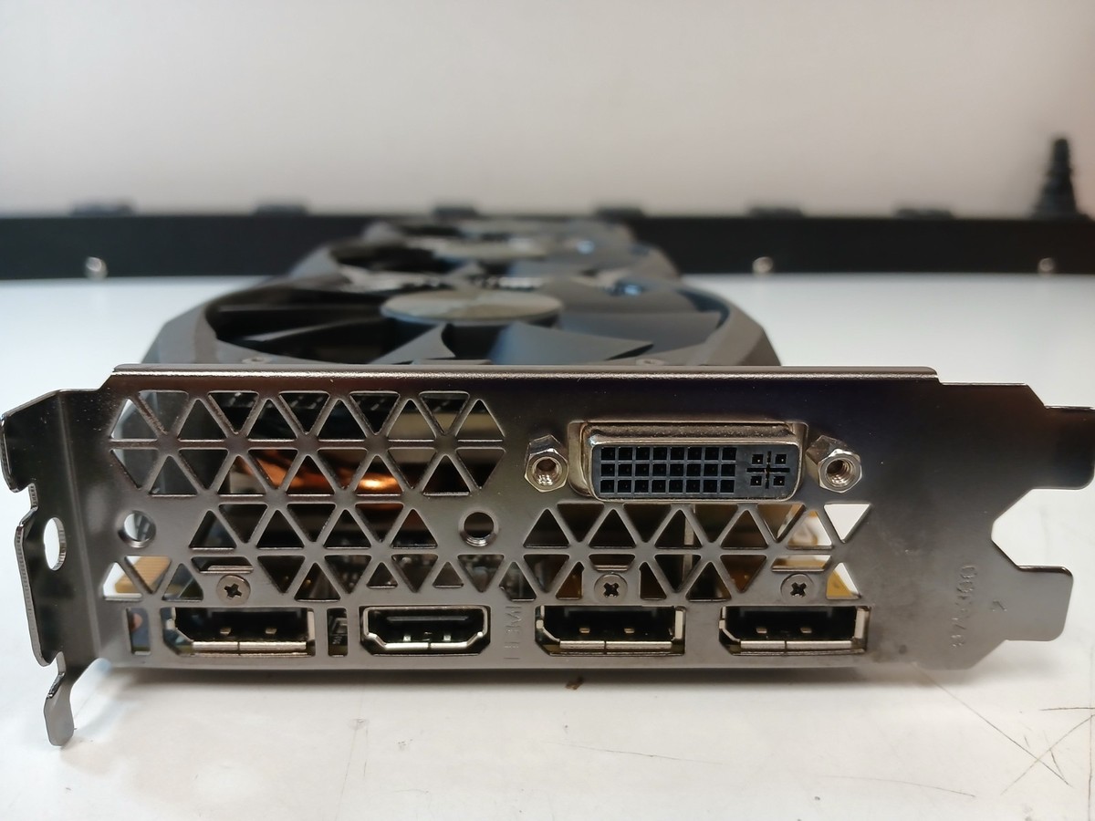 Zotac GTX 980 Ti AMP! Edition 6GB GDDR5 - (ZT-90503-10P) Video