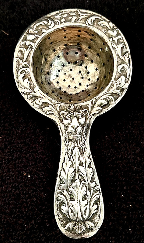 Antique German "800" Fine Silver Lions Head Over The cup Tea Strainer