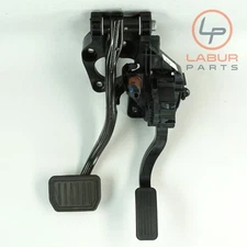 M3 17-23 Tesla Model 3 Accelerator Gas & Brake Pedal Assembly Z7124