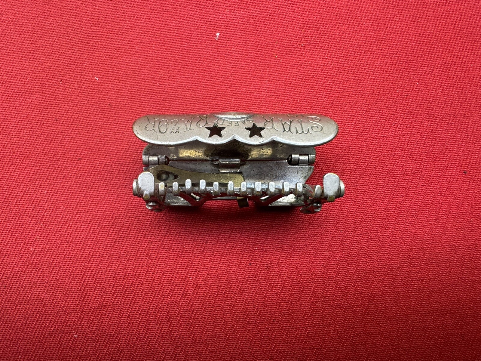 Antique Star Safety Razor In Tin Box w 4 blades Kampfe Bros N Y 1900