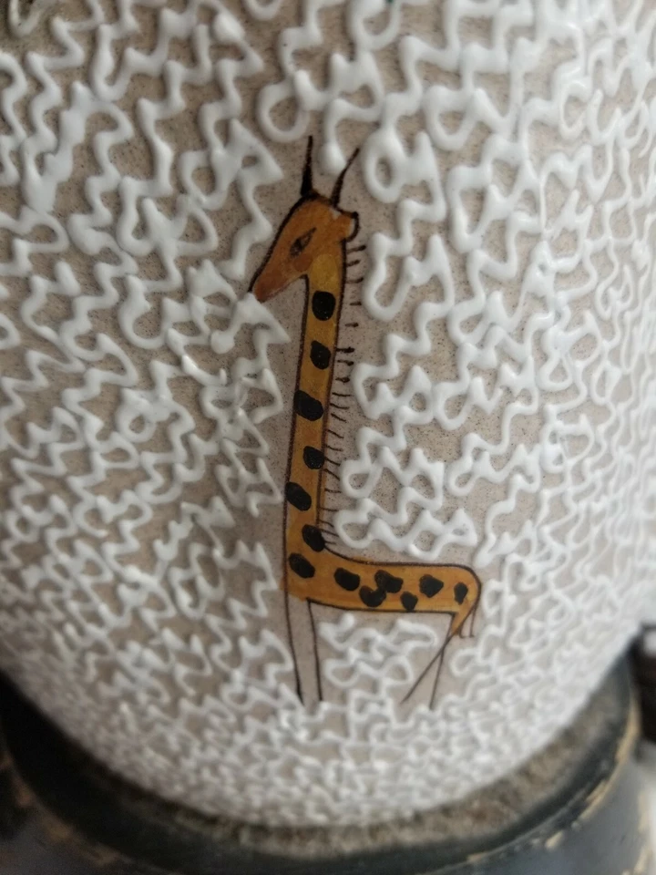 Par de lámparas de mesa italianas de cerámica esmaltada hechas a mano/pintadas MCM de 29" con temática de gaita Foto 4 de 4