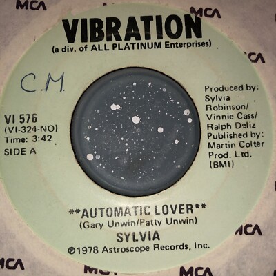 Sylvia Automatic Lover / Stop Boy Vinyl 7'' 45 RPM. S8