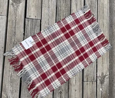 Comfort Bay Braided Scatter Rug Red Gray White Plaid 20”x 30” NEW