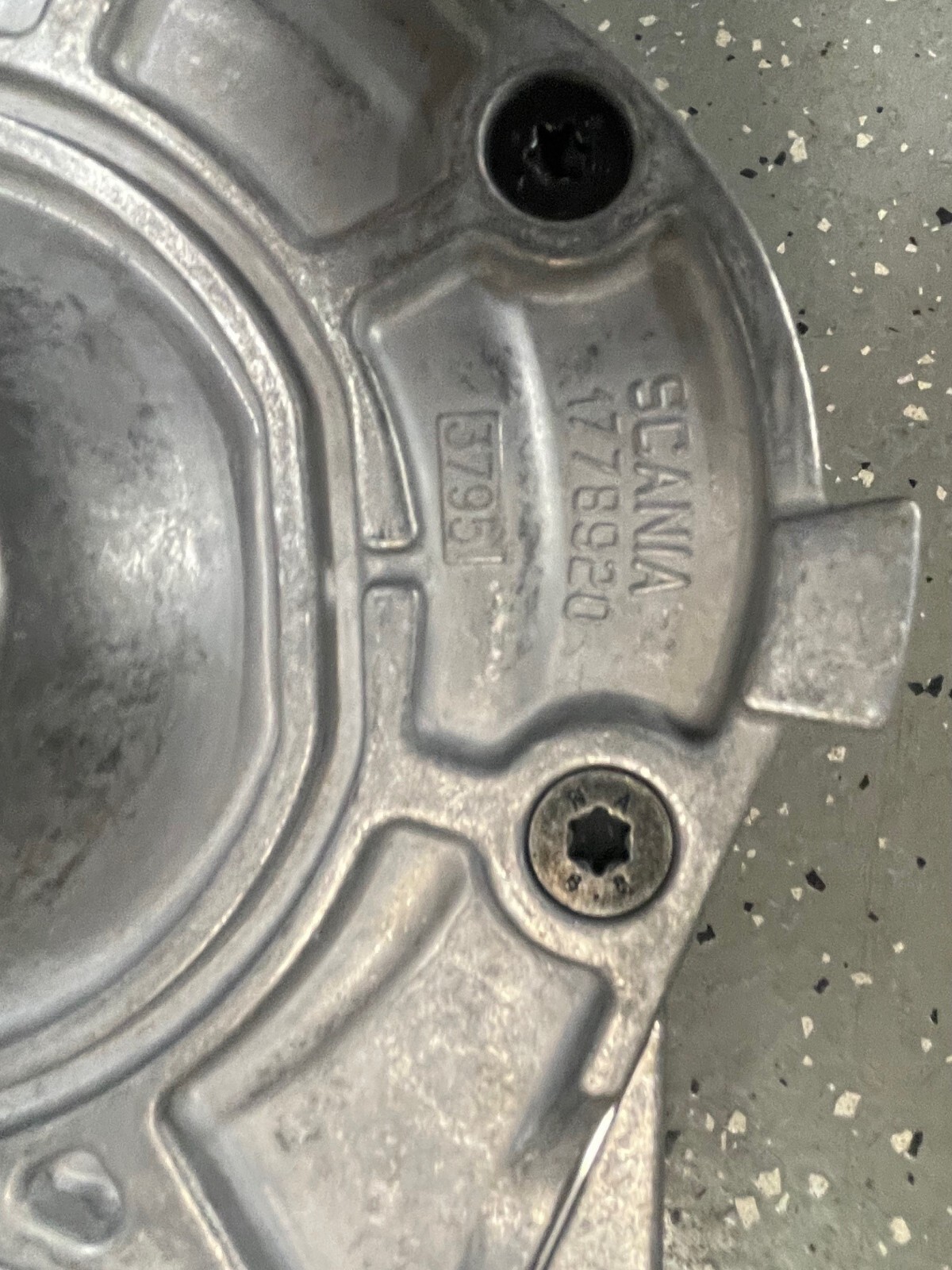 Scania Genuine OEM Coolant Water Pump 1884327 2006397 224112 2310615 | eBay