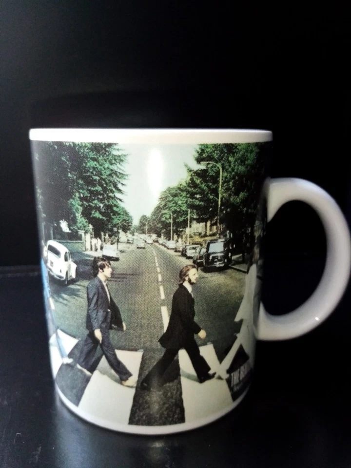 Mug mythique Année 2005 Beatles Abbey Road  Half Moon Bay  A Beatles Product - Photo 2/4