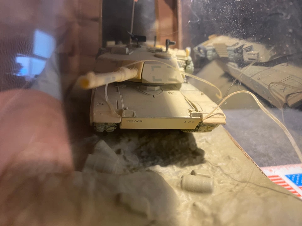 1:64 CORGI TACTICAL STRIKE M1A1 ABRAMS TANK 2003 USA ARMY IRAQI FREEDOM - Image 3 of 4