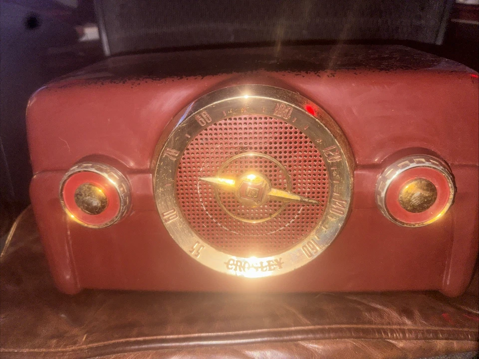 Radio tubo de mesa Crosley 10-138 vintage granate años 50 Foto 2 de 4