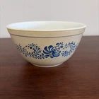 Vintage PYREX Homestead #402 Nesting Mixing Bowl Very Good 1.5 Quart EUC