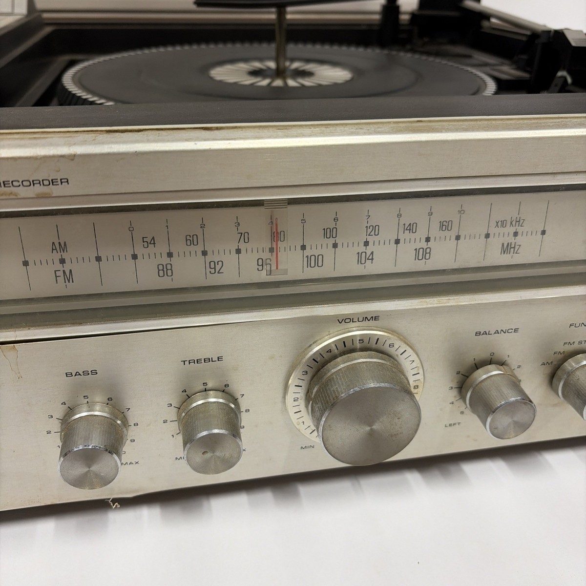 SOUNDESIGN 6949 PLL AM FM Stereo Receiver 8 track Cassette
