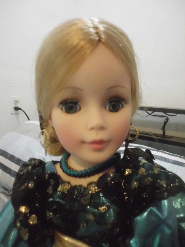ADORABLE MADAME ALEXANDER MIDNIGHT DOLL LARGE 20" BEAUTIFUL VINYL DOLL