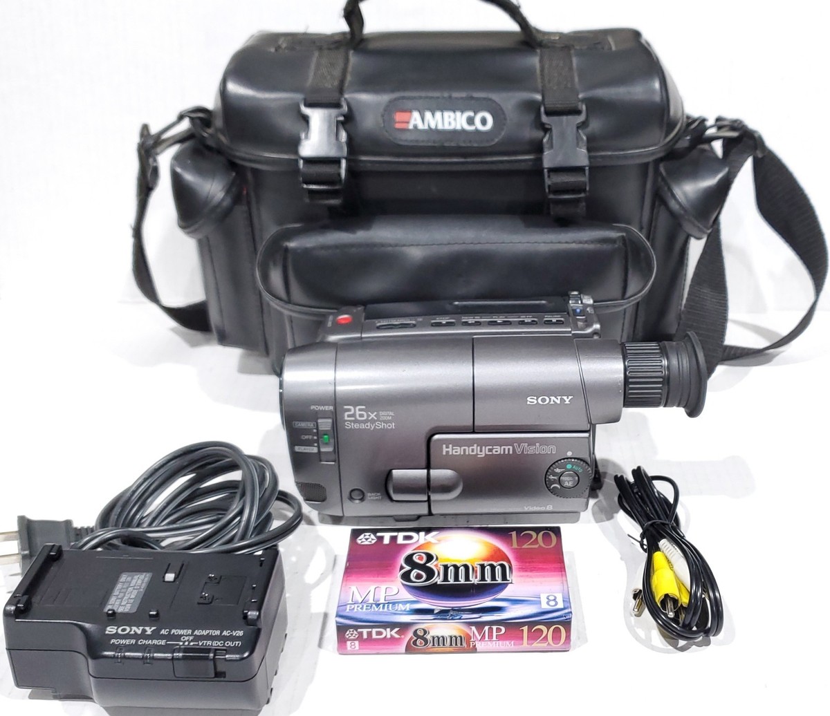 【動作OK】SONY　Handycam　CCD-TRV2 Sony Handycam CCD-TRV22 8mm Analog Camcorder - Silver for