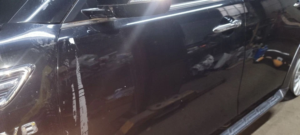 Espejo retrovisor Nissan Armada 2018 con atenuación automática  Foto 4 de 4