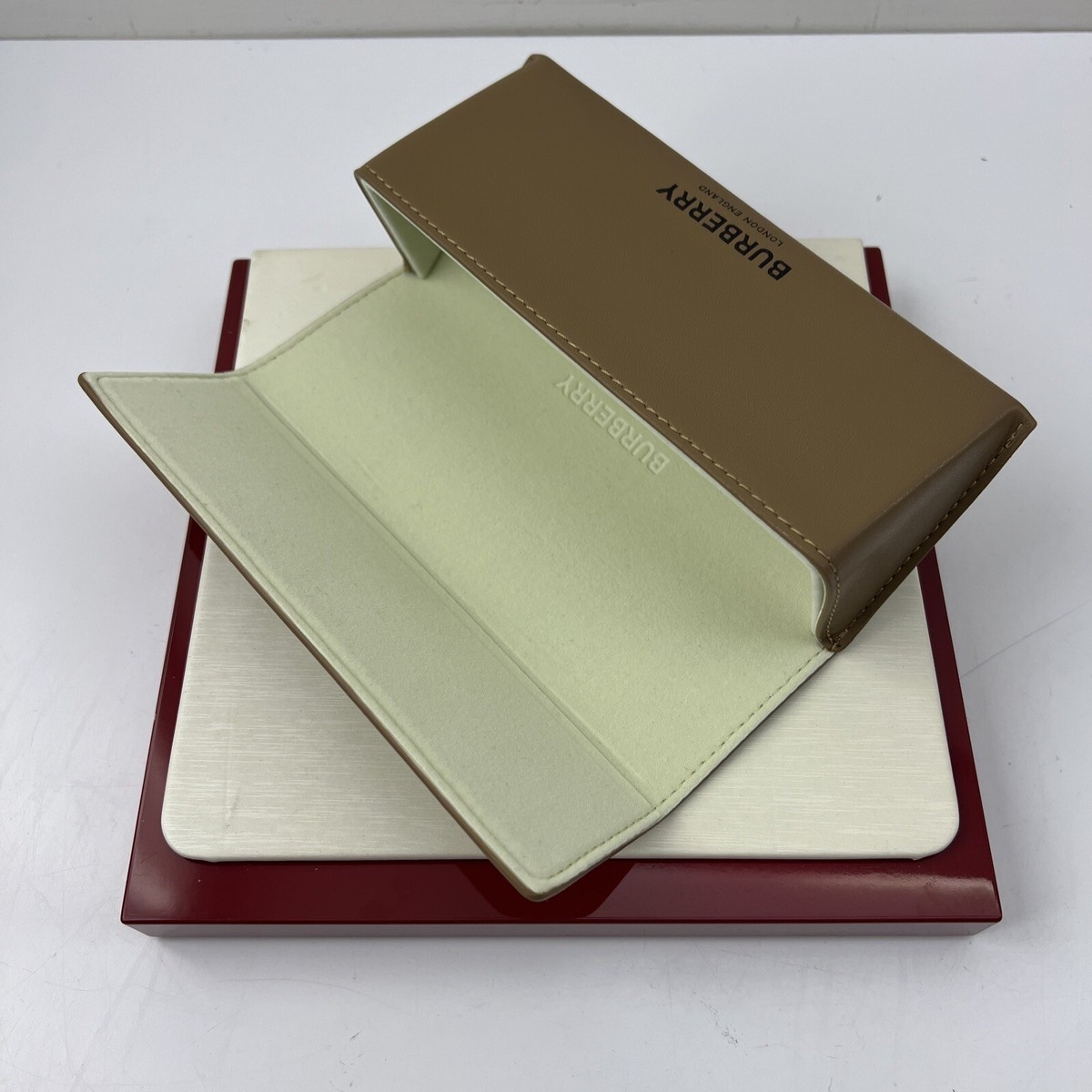 Burberry Eyeglass / Sunglass Case With Cleaning Cloth, Gift 