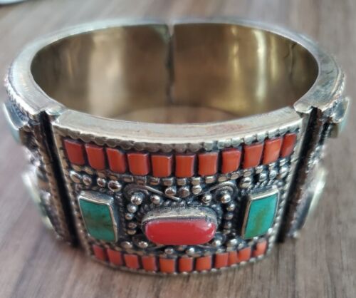 Antique Tibetan Jewelry Cuff Bracelet Turquoise Silver Finished Artisian Unique. - Picture 1 of 10
