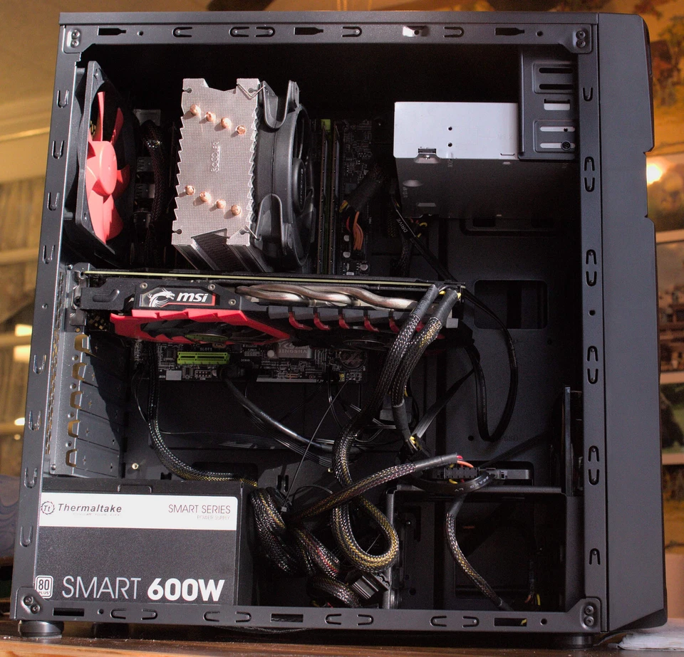 Gaming PC Rx 580 4gb Intel Xeon e5-1650 v2 CPU 3.5 Ghz 16gb ddr3 1600 512GB SSD - Image 2 of 3