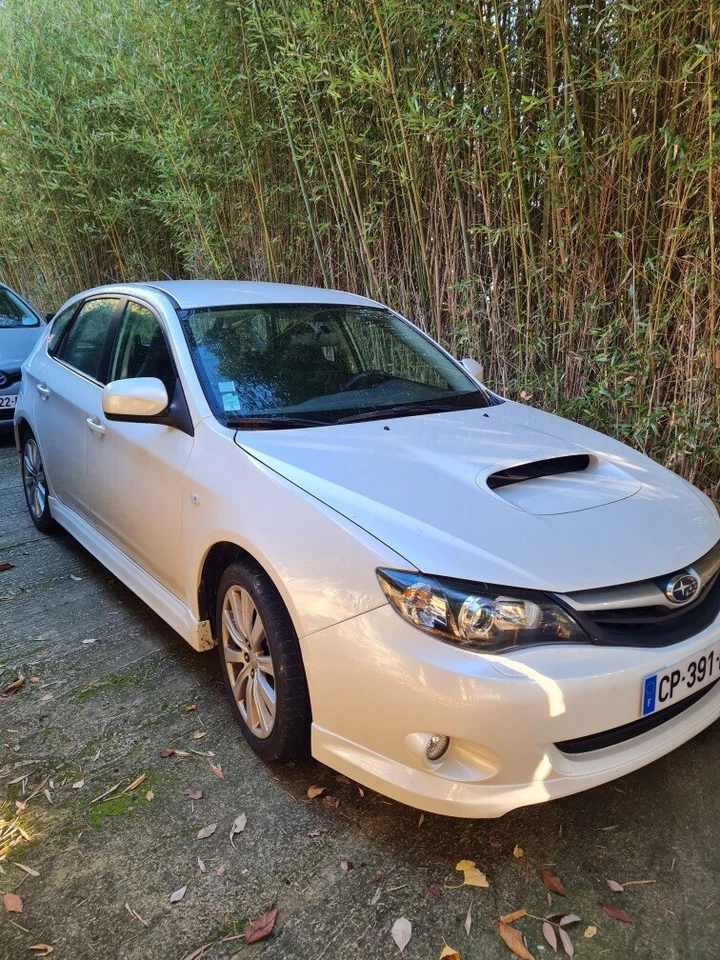 Automobile - Photo 2/4