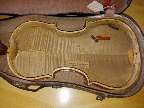 VTG WOODEN COFFIN STYLE VIOLIN CASE W/PARTS TO A COPY OF ANTONIUS STRADIUARIUS - Picture 7 of 12