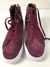 Nike SB Zoom Blazer Premium Mid Skate Shoes Maroon Patchwork Men’s Size 11 Night Maroon Patchwork Dresses The Nike SB Zoom Blazer Mid main image 2