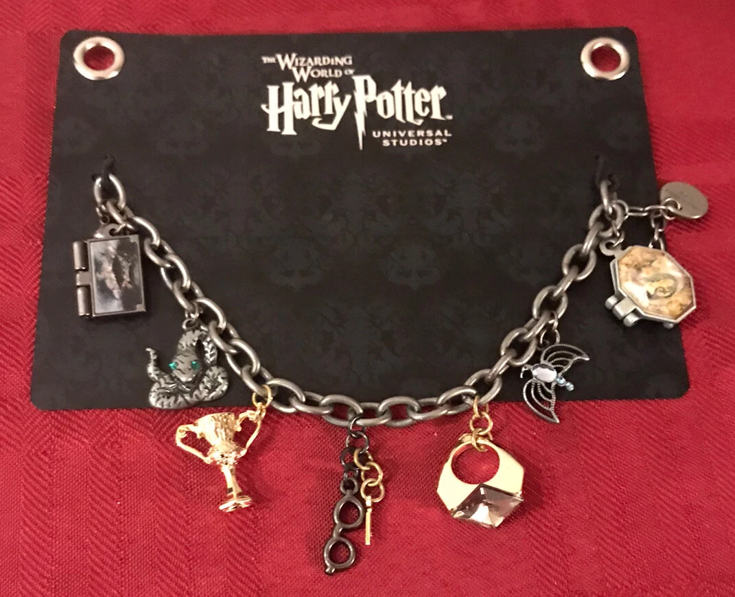Harry potter charm bracelet universal best sale studios