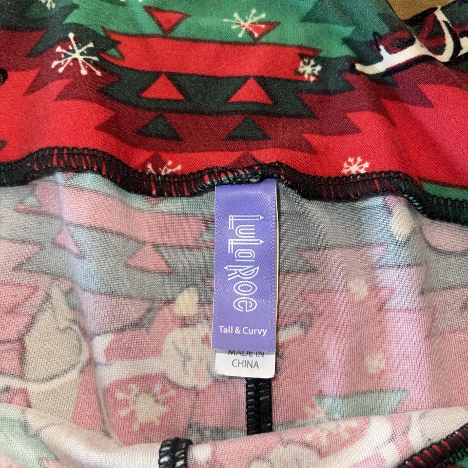 LuLaroe  Christmas Aztec Santa Sleigh leggings Tall Curvy - Image 2 of 4