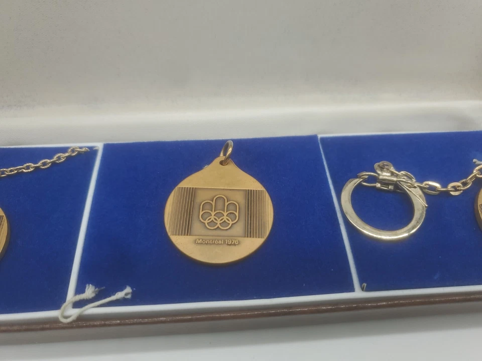 Wm. Wrigley Jr Company 1976 Olympic Game Necklace & Key Chain NEW in Box RARE - Image 3 of 4