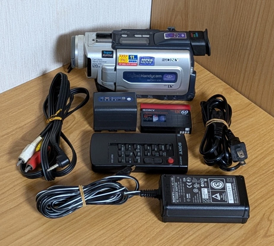 動作ok　ナイトショット　SONY　handycam DCR-TRV17 SONY DCR-TRV17 Handycam Camcorder NightShot MiniDV Japanese only