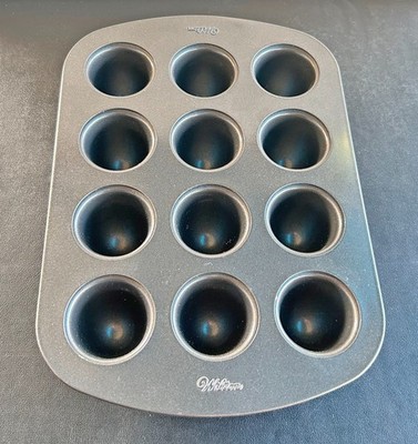 Wilton 12 Cavity Cake Pop Pan Bite Size Treats Nonstick Metal 8''x11.5'' C150