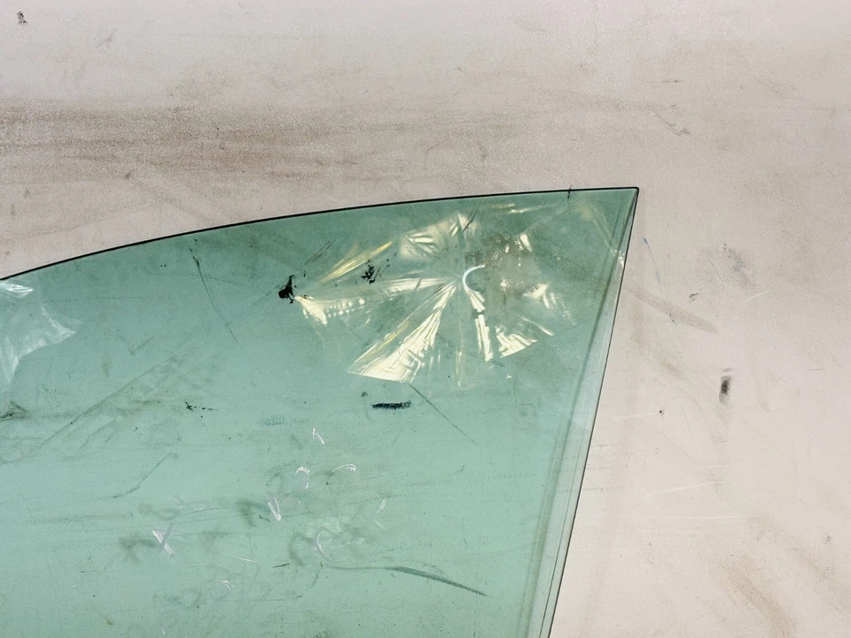 Audi A8 D3 Quattro 2004-2010 puerta delantera izquierda lado conductor ventana cristal OEM Foto 4 de 4