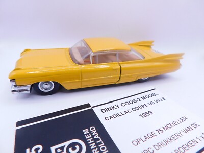 CADILLAC COUPE DE VILLE 1959 Rose MATCHBOX DY7-B 1:43 de reference
