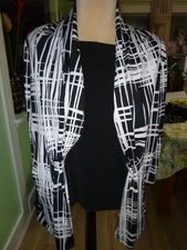 WOMANS SIZE 1X"NOTATIONS"BLACK/WHITE ATTACHED 2 PIECE TUNIC