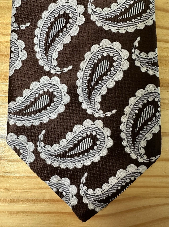 Hermosa corbata de cachemira marrón y gris Doro de Italia escala vintage 55 pulgadas/4,5 pulgadas Foto 4 de 4