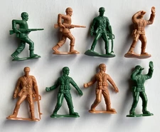Greenbrier international Toys Army Men Large 4" Mix Lot 8