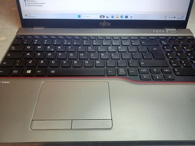 2TB 32GB Touch i5-11gen Fujitsu Silver Laptop (Thunderbolt USBC FHD BL NVME TS)